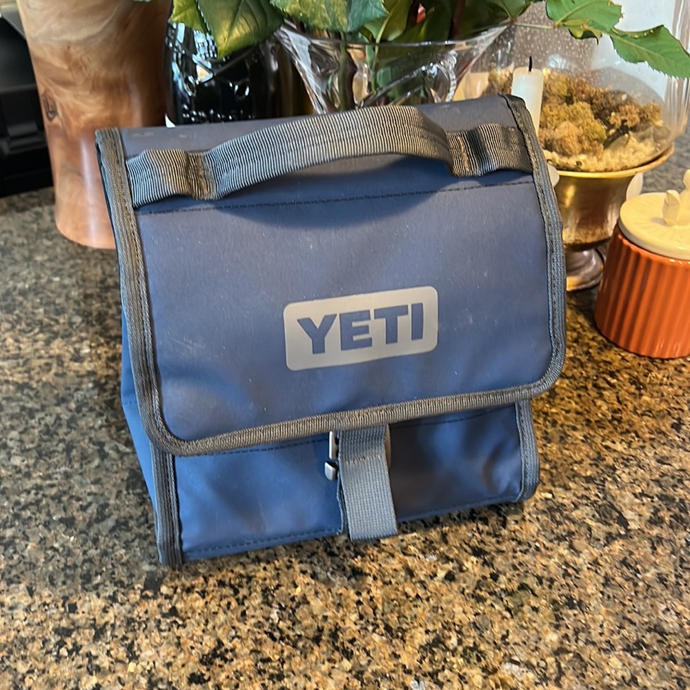 Yeti Daytrip Lunchbox